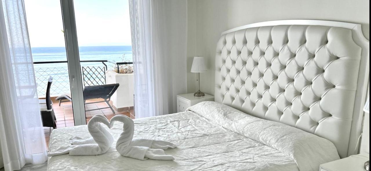 Mi Capricho A16 Beachfront Apartment Sitio de Calahonda المظهر الخارجي الصورة