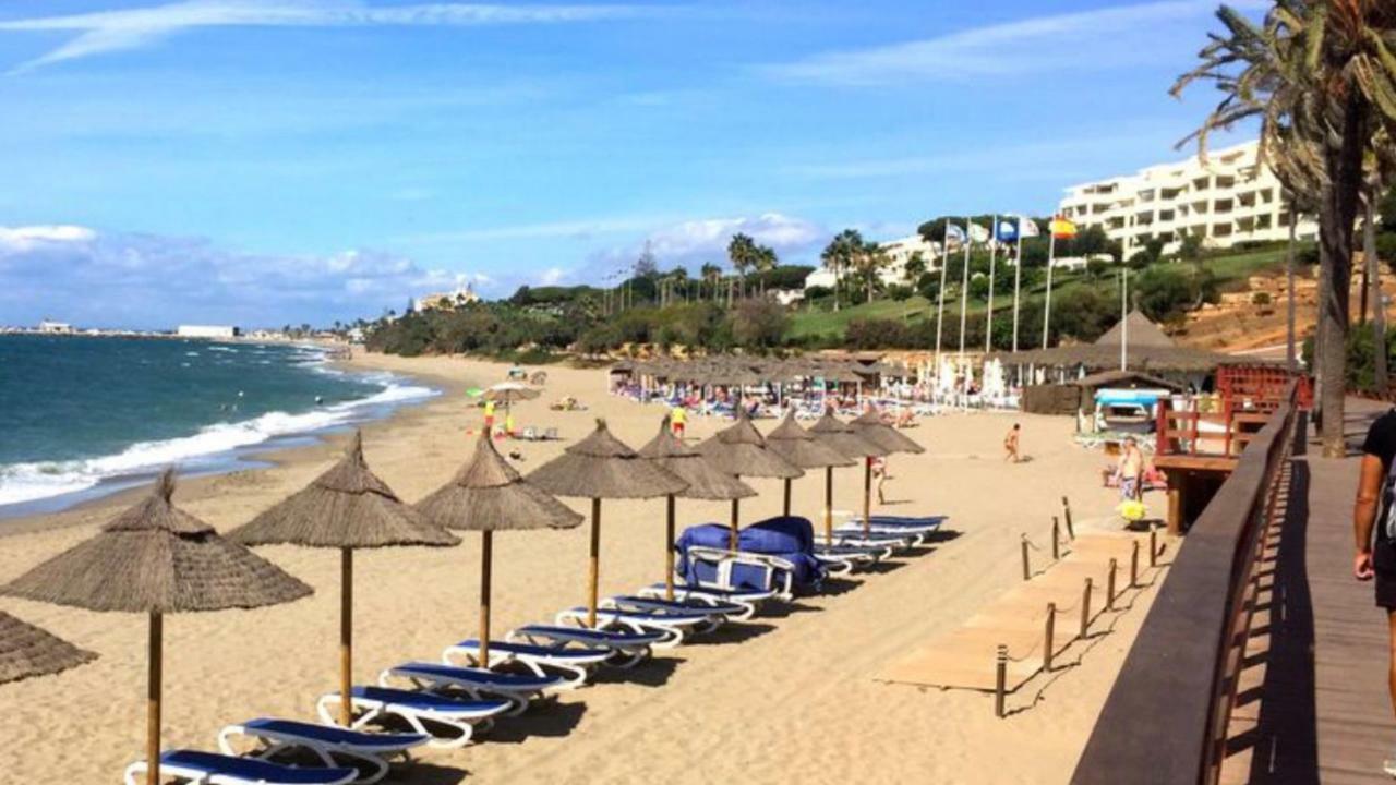 Mi Capricho A16 Beachfront Apartment Sitio de Calahonda المظهر الخارجي الصورة